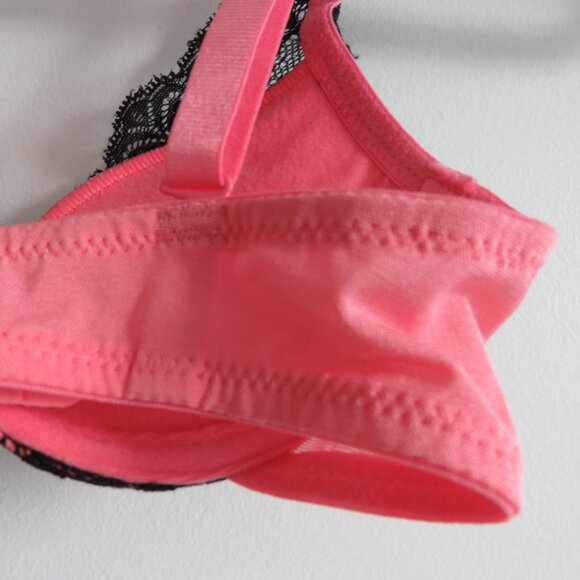 THE LITTLE BRA COMPANY Lucia Floral Lace Push Up Bra Licorice Raspberry 28B NWT - Picture 11 of 13